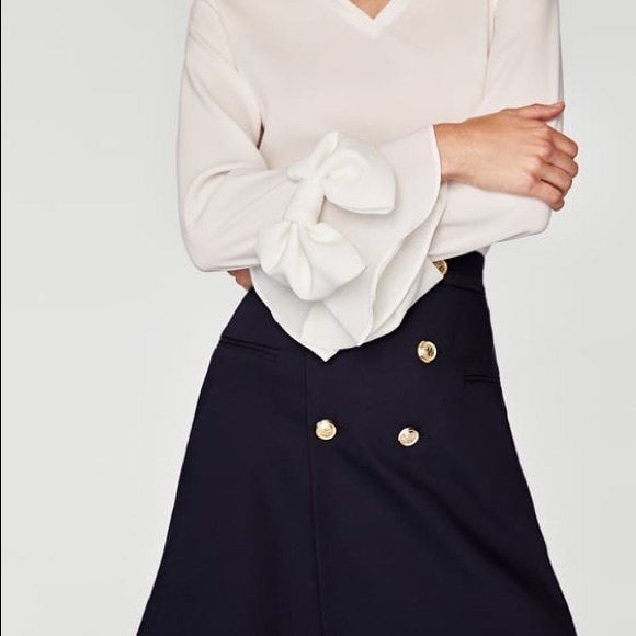 NWT Zara White Long Sleeved Bow V Neck Blouse - Picture 5 of 8